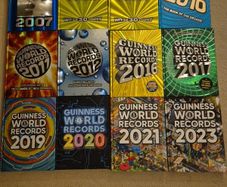 12 Guiness World Records Books
