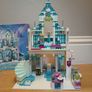 LEGO Elsa's Frozen Ice Castle Image 6