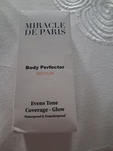 Miracle De Paris tan cream Medium colour