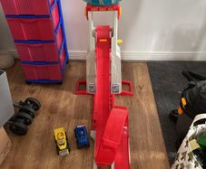 Paw Patrol Tower with 2 cars