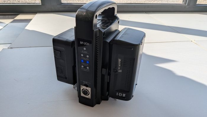 V-Mount V-Lock Battery x 2 with Charger