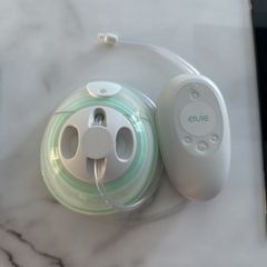 breast pump Elvie