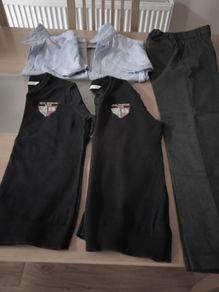 St Marks Senior School Uniform