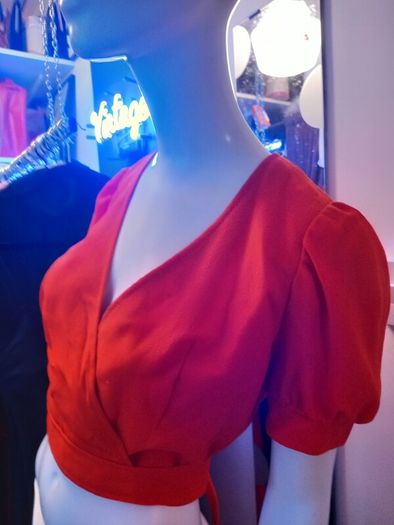 1970s Vintage Wrap Top
