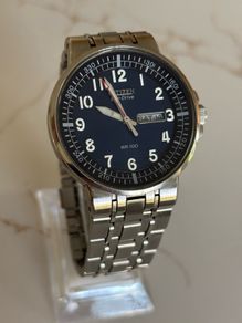 Citizen Eco Drive Watch Blue Day Date with Bracelet E100-S001676 Mens wr100