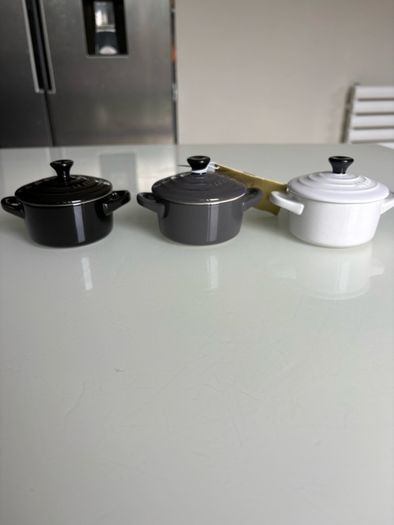 le creuset 3 mini cocottes