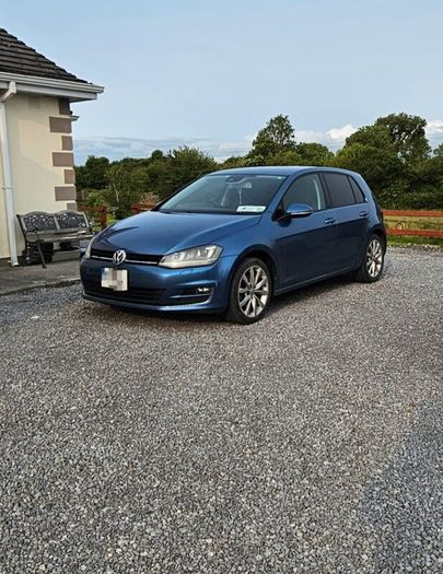 2014 Volkswagen Golf Highline1.4 TSIAutomatic car