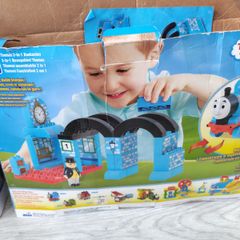 Tomas the tank engine mega blocks
