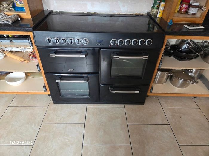Belling Electric Oven & Ceramic Hob