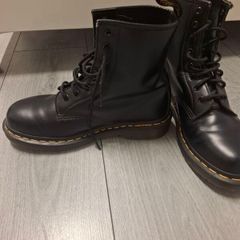 Doc Martens size 5
