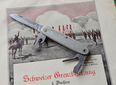 Vintage Victorinox Alox Soldier Original Swiss Army Knife Issued year 1976 Discontinued Model Collectable