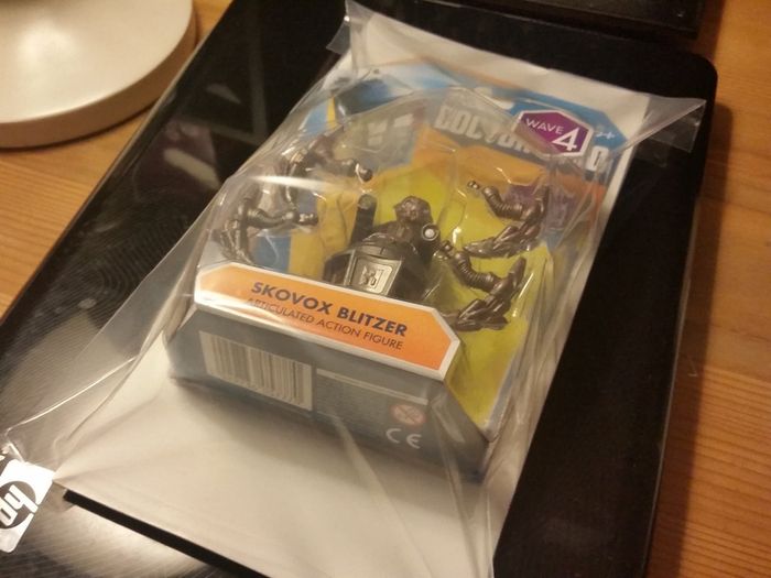 DOCTOR WHO ! Skovox Blitzer ! Articulated Action Figure ! BRAND NEW !