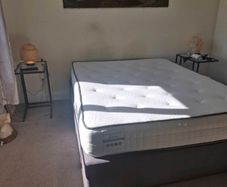 Divan Base, pocket sprung King Mattress like new