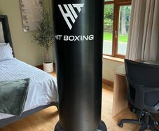 Free standing punch bag