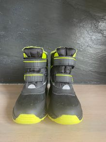 Kids Winter boots size 32/1