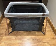 Maxi Cosi Travel Cot