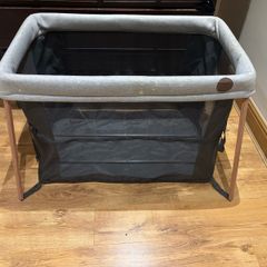 Maxi Cosi Travel Cot