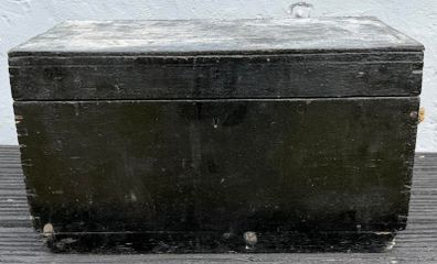 small vintage wooden tool chest ( 2 )