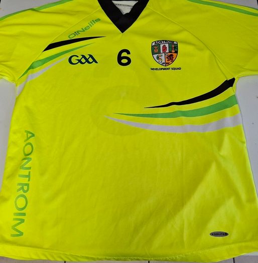 Antrim GAA (No.6) O'Neills Gaelic Football/Hurling Jersey (Adult Medium) FREE POST