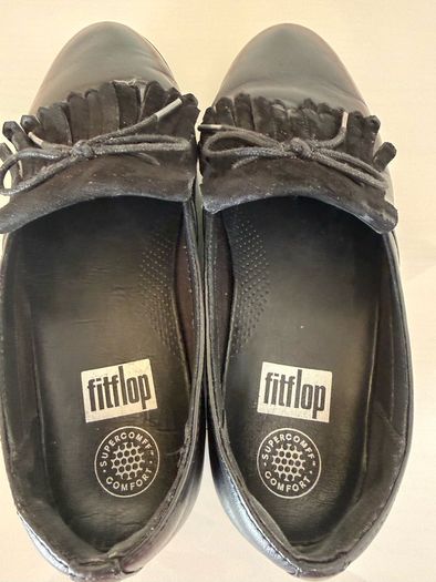 FitFlop black shoes size UK4