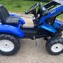 New Holland tractor and trailer Image 2