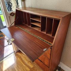Sideboard / Bureau