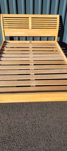 4ft6 Wooden Double bedframe