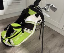 Junior golf clubs