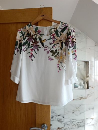 Oasis white floral butterfly blouse fancy M/L 16