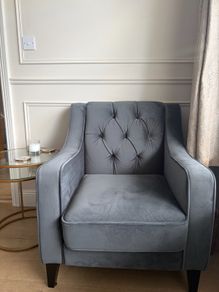 EZ Living arm chair