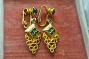 Vintage Golden Tone Earrings
