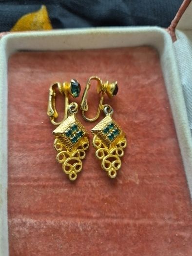 Vintage Golden Tone Earrings