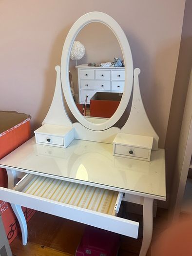 ikea Hemnes dressing table