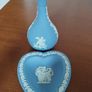 Vintage Wedgwood blue jasper stoneware two-piece set of vases and trifle saucers. Image 2