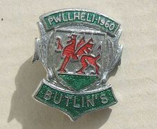 BUTLINS PWLLHELI 1960 (holiday camp, Wales) - resident camper's enamel badge [B]
