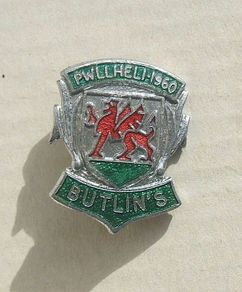 BUTLINS PWLLHELI 1960 (holiday camp, Wales) - resident camper's enamel badge [B]
