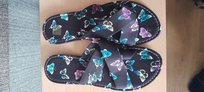 womens sandals x 4 pair