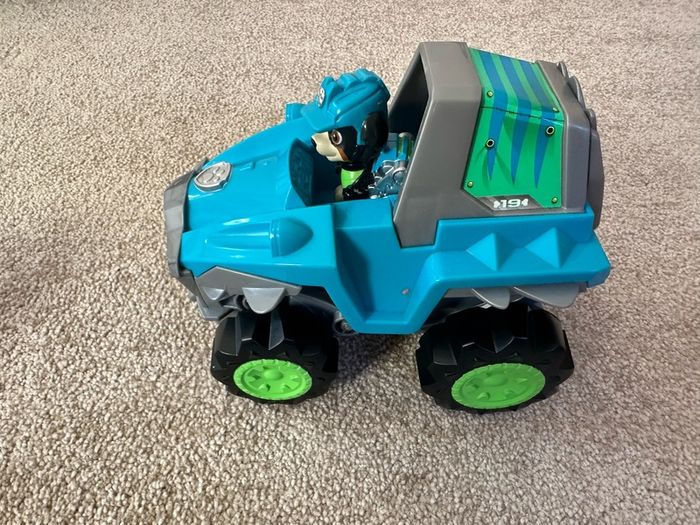 Paw Parol cars