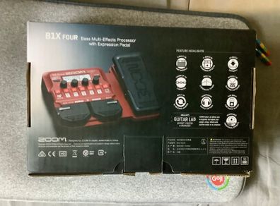 Zoom B1X FOUR bass multi-effects processor
