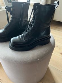 ladies boots