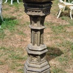 Bird Bath Gothic EG308