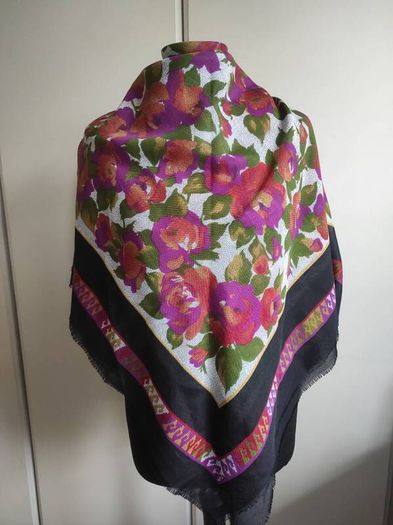 Tie Rack Italy scarf