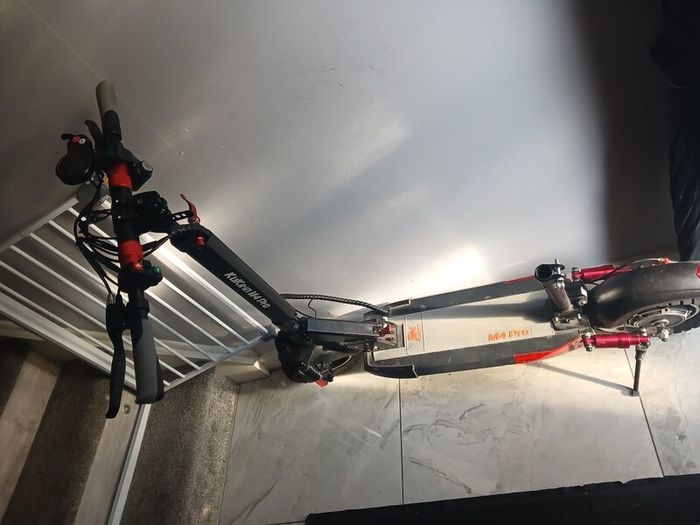 Electric scooter