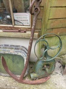 antique anchor