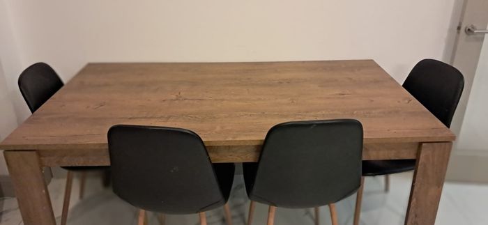 dining table with 4 chairs