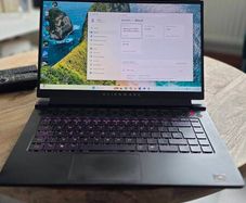 Alienware M15 R5