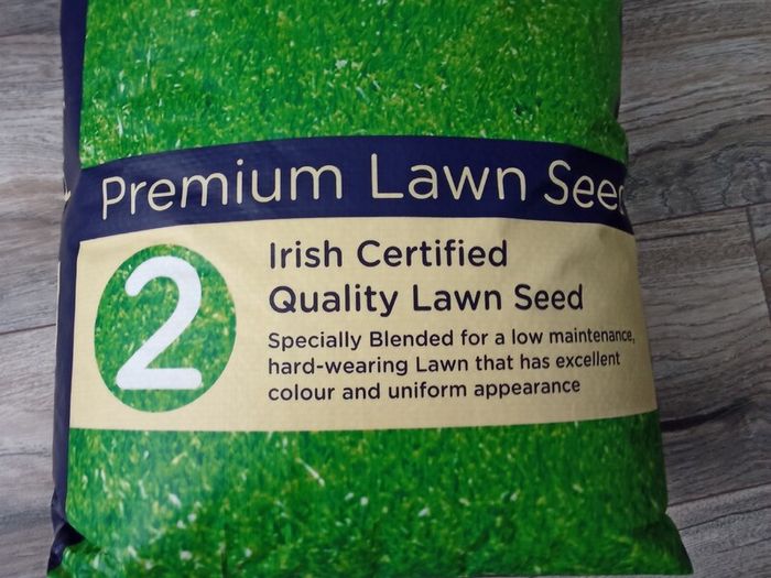 Gold Crop Brand Premium Lawn Seed.