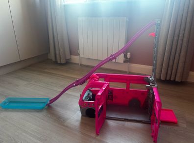 Barbie camper van