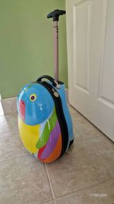 Kids luggage