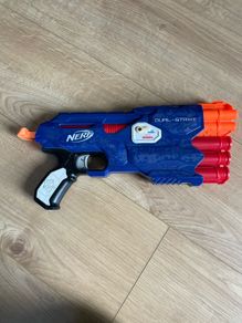 Nerf Dual Strike gun